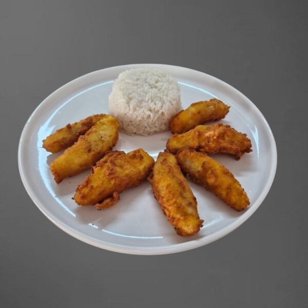 Nuggets de congrio con arroz blanco, papas fritas o ensalada surtida.